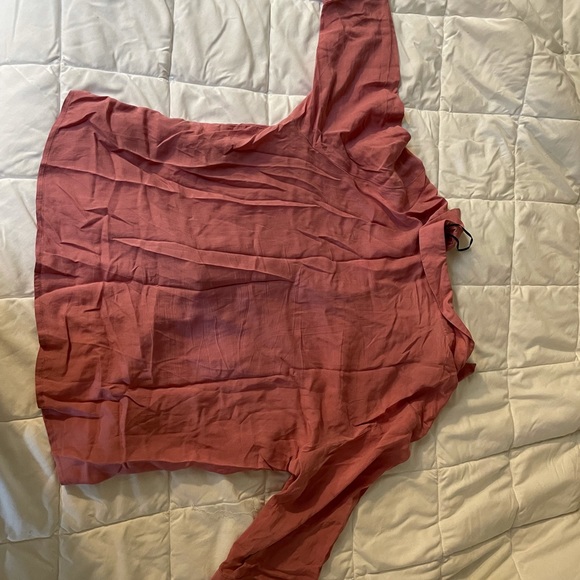 H&M Size 2 Pink Silky Button Down - Picture 2 of 2